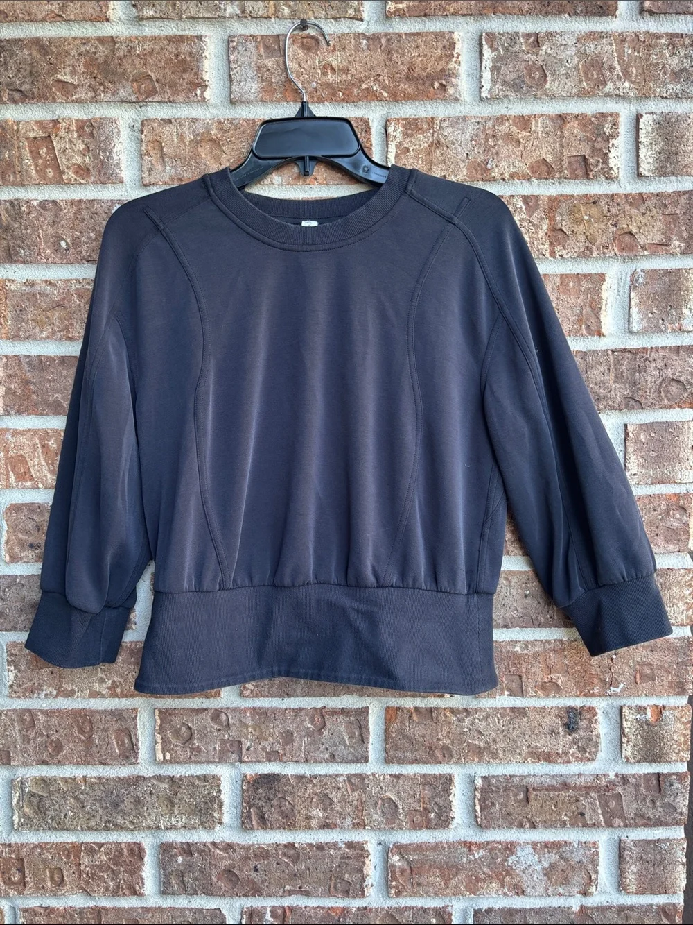 Lululemon softened ribbed hem Black Crewneck Pullover Top